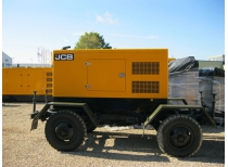 Дизельный генератор JCB G45QS на прицепе